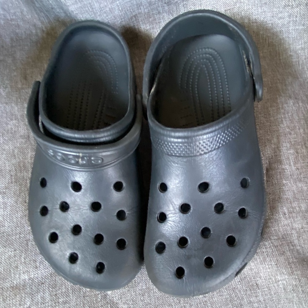 Crocs Classic Clogs in black